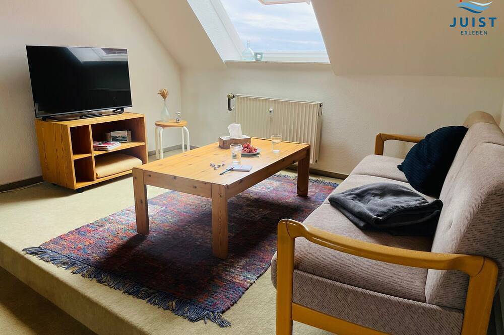 Entire apartment, Family-friendly apartment with harbor view in the town center. in Juist