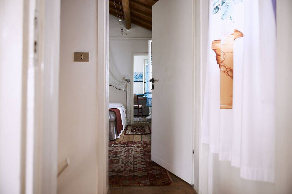 Rustic villa with huge garden and swimming pool in Lido di Jesolo, Jesolo