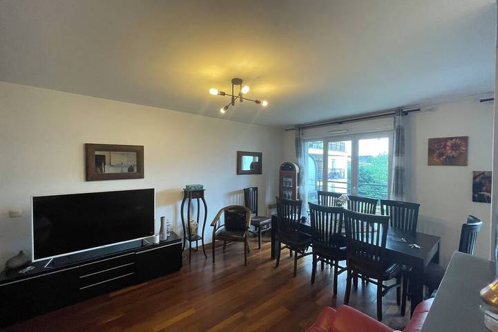 Gîte pour 4 personnes dans Gare Du Bourget - 3