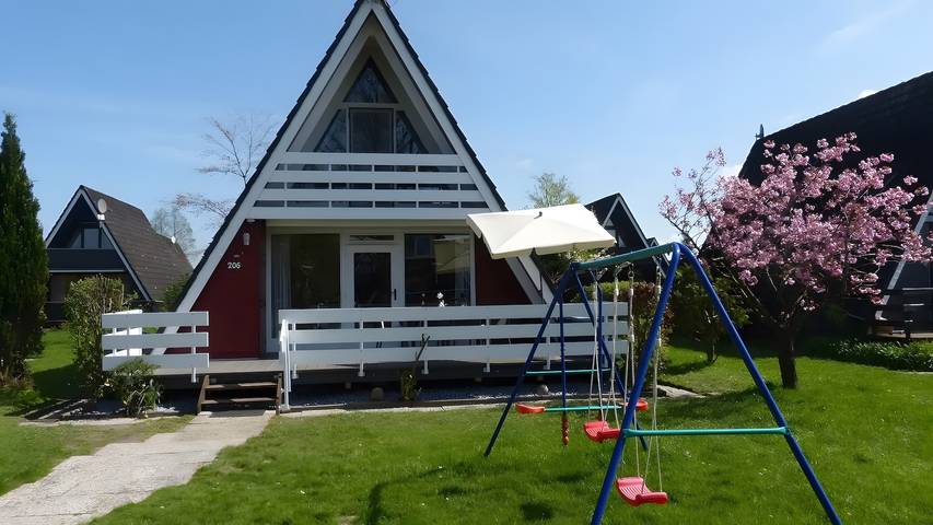 Ferienhaus für 6 Personen, mit Balkon in Fedderwardersiel