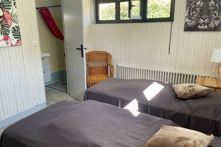 Gîte pour 6 personnes, avec jardin dans Plage Chambre d'Amour - 4