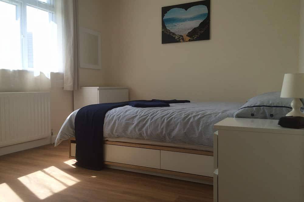 Bungalow In West Cowes Isle Of Wight in Cowes, Isle of Wight