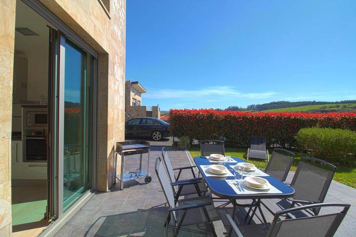 Location de vacances pour 8 personnes, avec terrasse et jardin à Santillana del Mar - 2