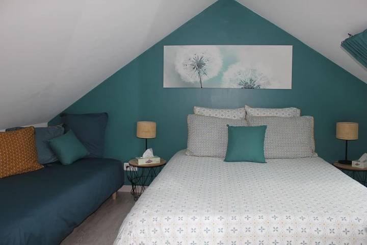 Location de vacances pour 6 personnes, avec Terrasse ainsi que Jardin et Vue à Chaux (Côte-d'Or) - 4