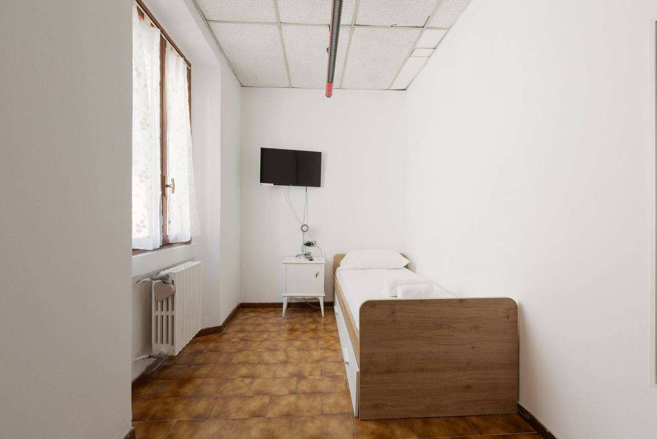 Ganze Wohnung, Piazza San Luigi 5 Mi Vk/Kb in Mailand, Mailand Provinz