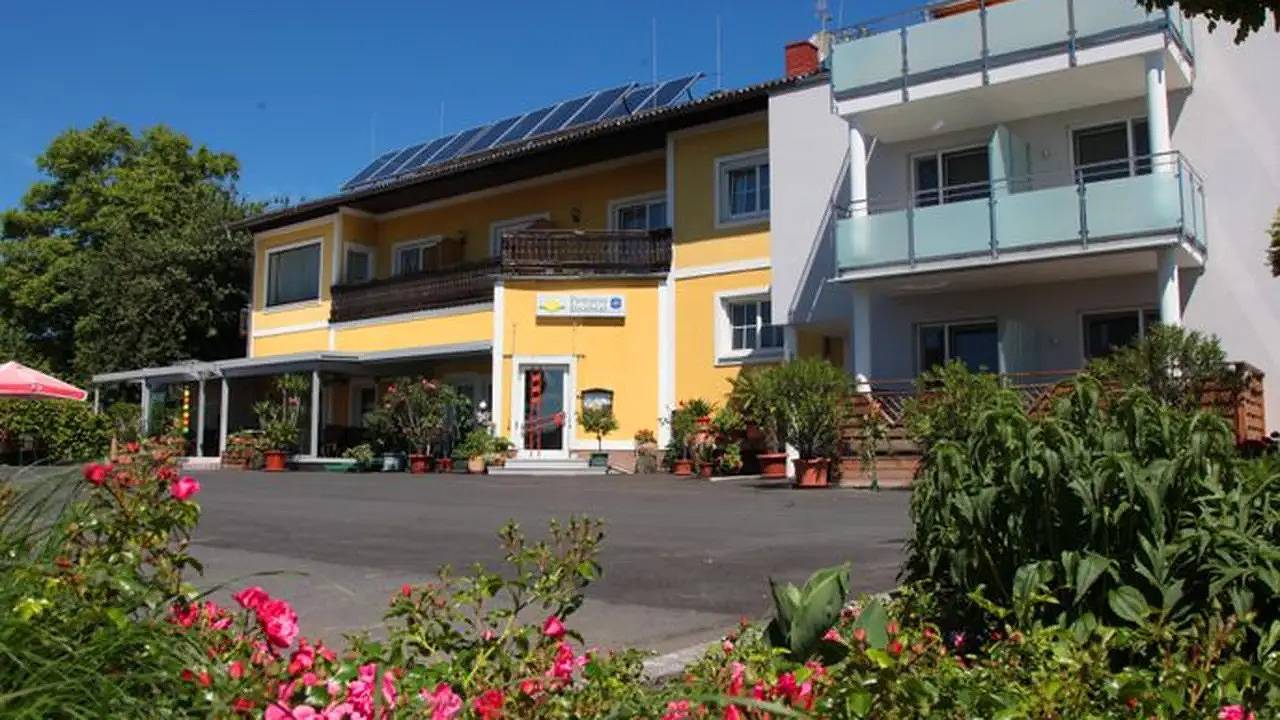 Ganze Ferienwohnung, Ferienwohnung für 2 Personen (20 m²) in Feldbach in Südoststeiermark, Feldbach