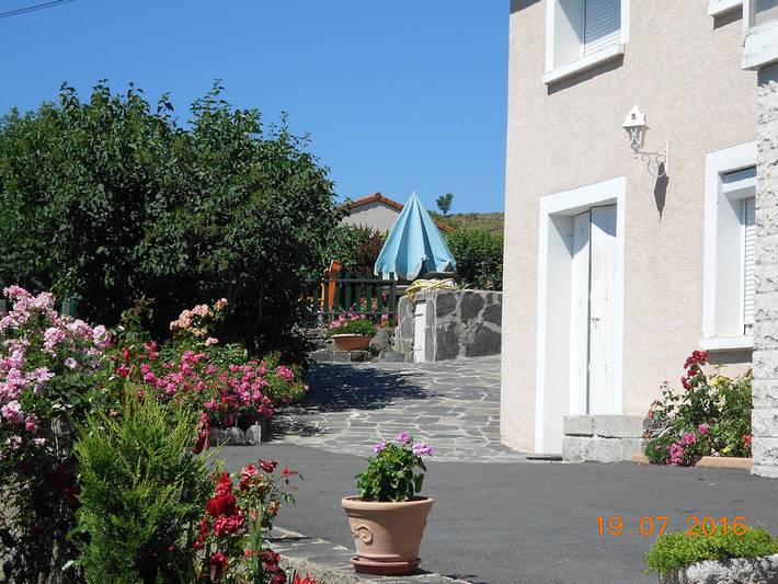 Gîte pour 2 personnes, avec terrasse et jardin en France - 4