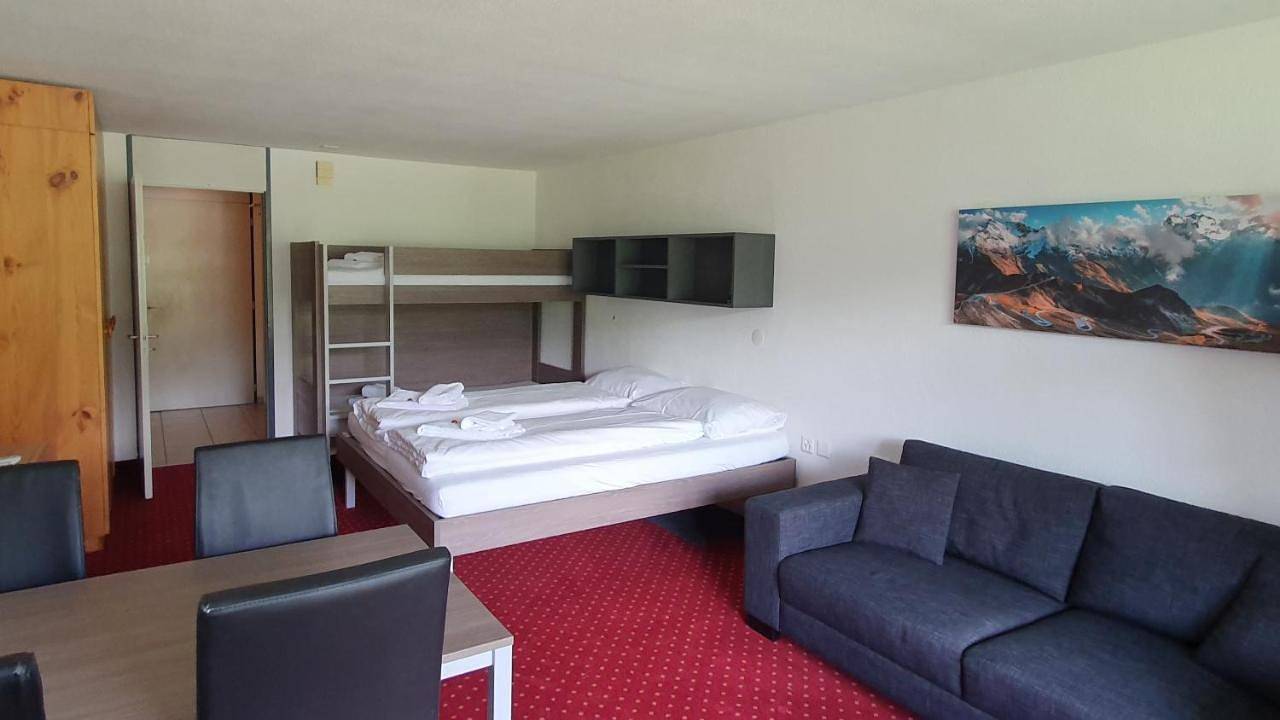 Ganze Wohnung, Apart Holidays - Haus Acletta in Disentis, Surselva