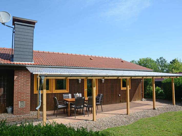 Chalet für 6 Personen, mit Terrasse und Garten in Nordrhein-Westfalen