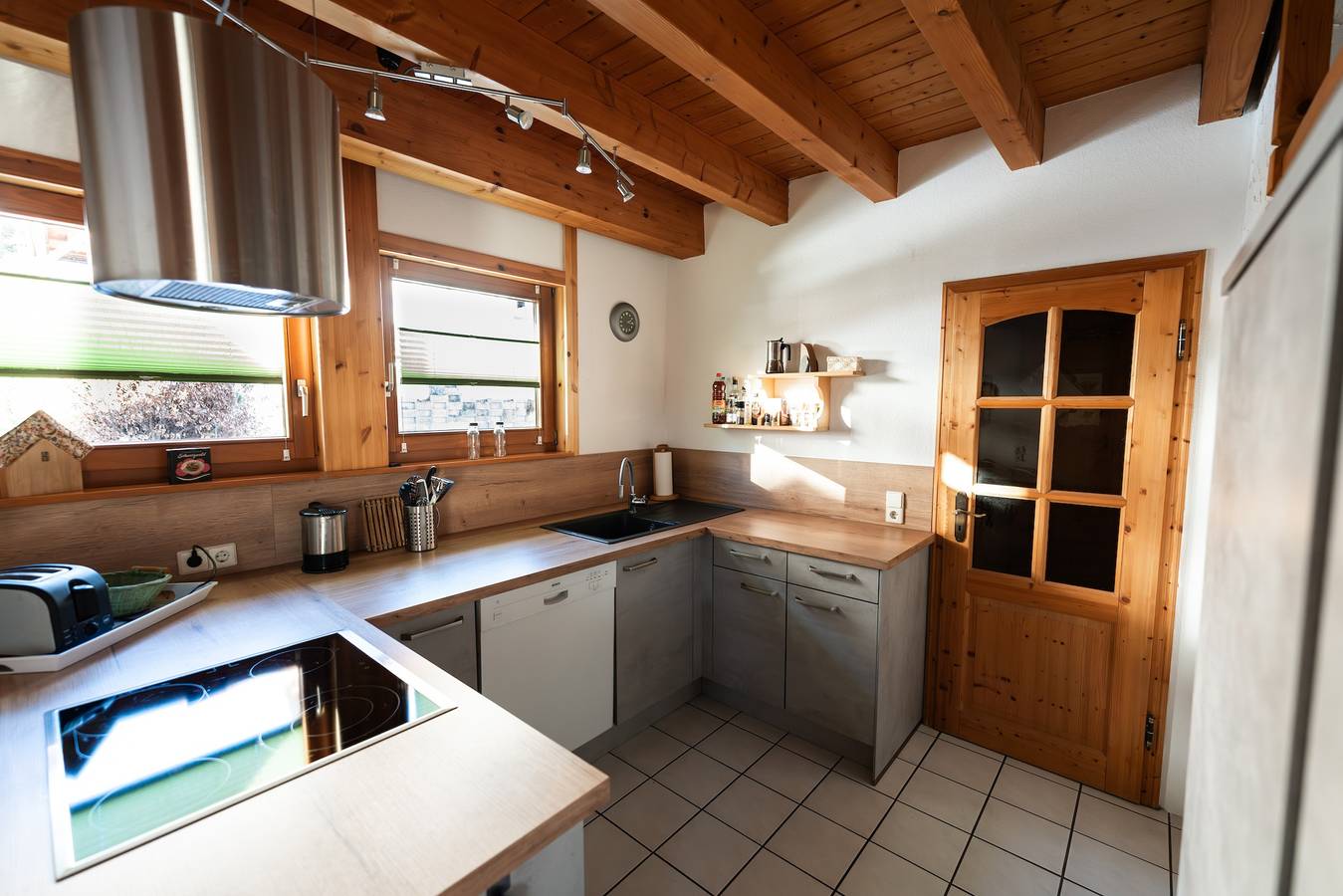 Entire apartment, Apartment 'Monika' with Mountain View, Balcony and Wi-Fi in Schonach (Town), Schonach