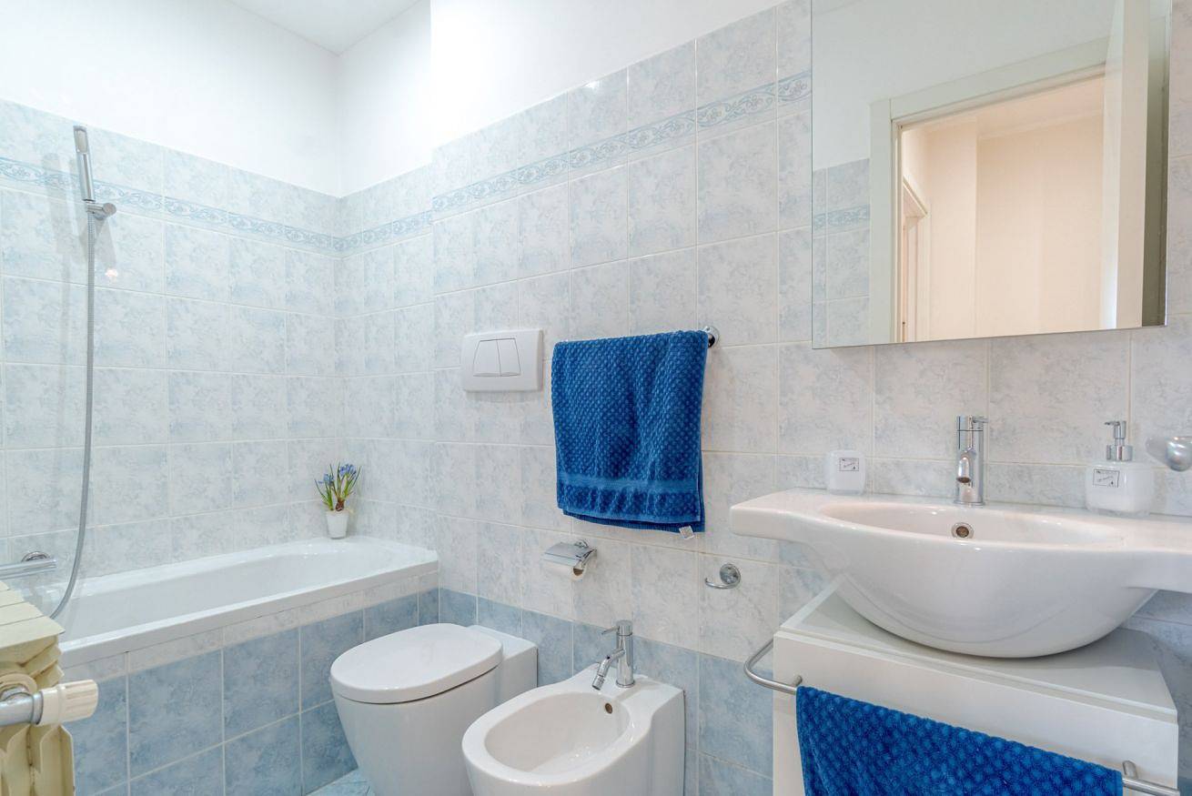 Geheel appartement, Vakantieappartement voor 4 personen met balkon in Genua (Stad), Genua