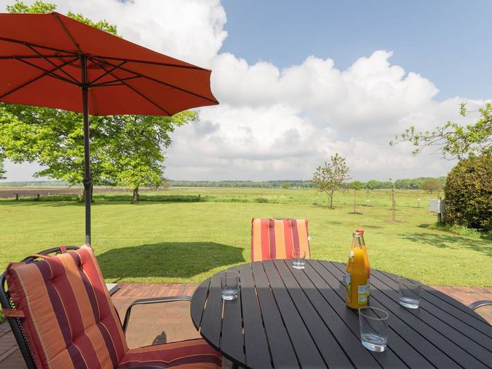 Ferienhaus für 7 Personen, mit Terrasse und Garten in Hesel - 4