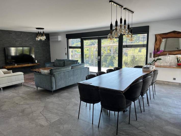 Location de vacances pour 6 personnes, avec piscine ainsi que balcon et vue à Sainte-Agnès - 3