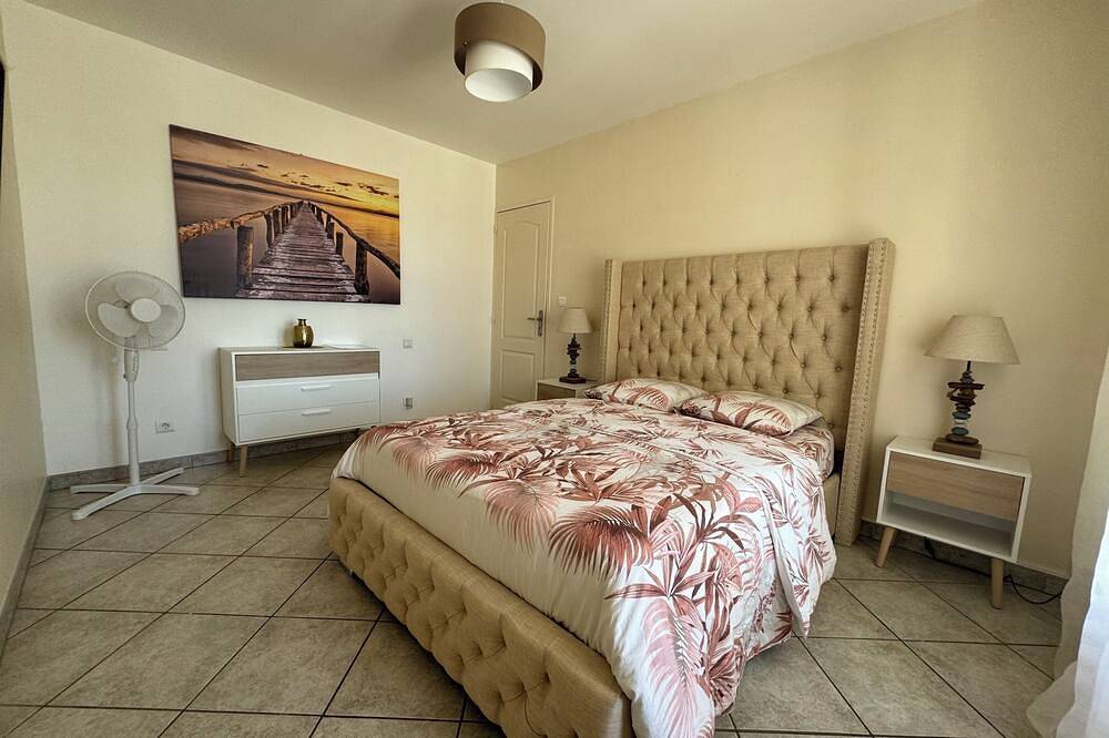 Magnifique Villa 5 Chambres, Piscine, Jardin in Sauvian, Côte d'Améthyste