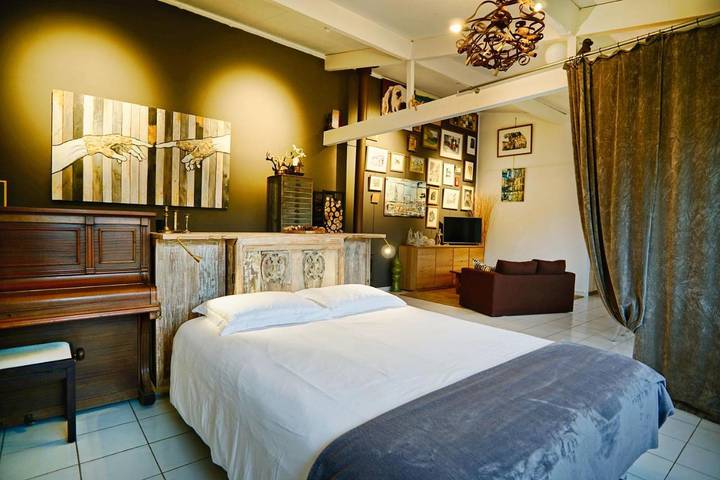 Maison d’hôte pour 2 personnes, avec Balcon et Terrasse ainsi que Jardin et Piscine à Cahors