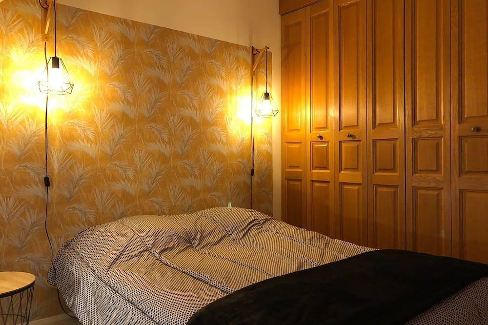 Sologne, large villa amid woods and ponds in Neuvy-sur-Barangeon, Vierzon Region