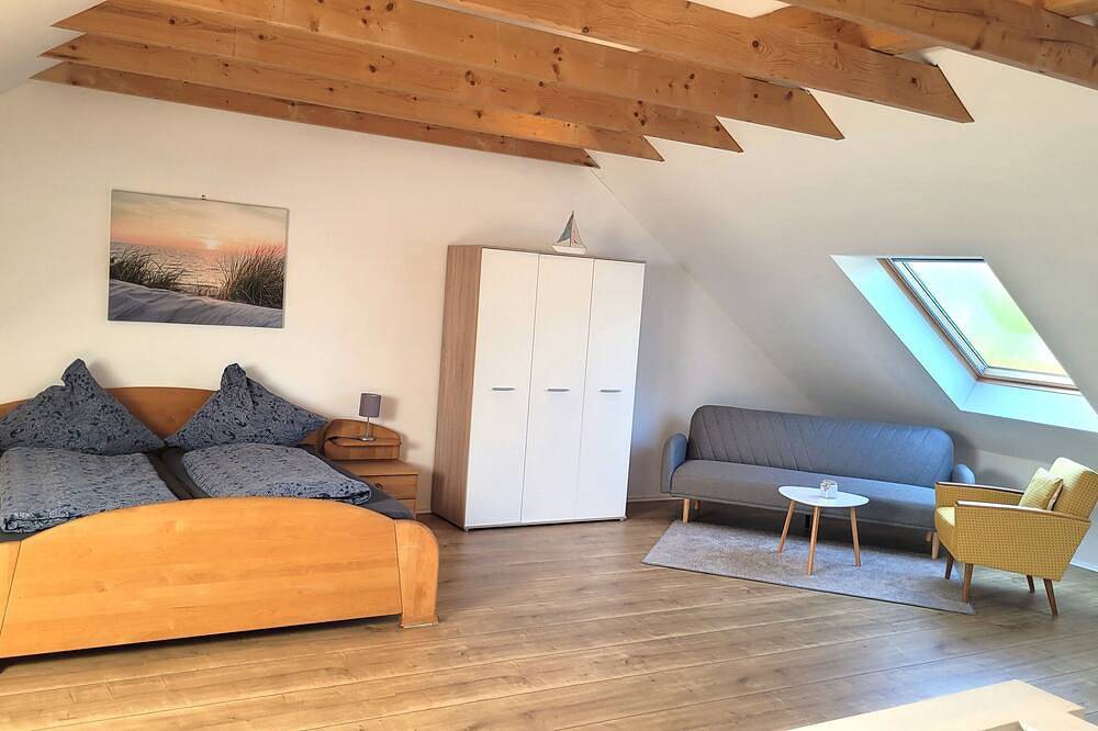 100qm großes, zentral und ruhig gelegenes Ferienhaus in Rhauderfehn! in Rhauderfehn, Emsland