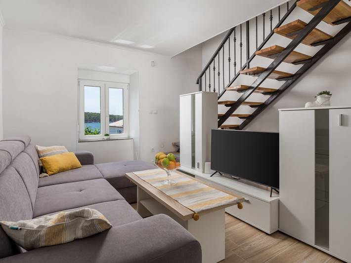 Ferienhaus für 5 Personen, mit Terrasse und Garten auf Rab - 2