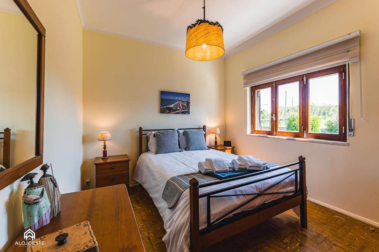 Casa à Beira Mar - Countryhouse with Ocean view in São Pedro da Cadeira, Distrito de Lisboa
