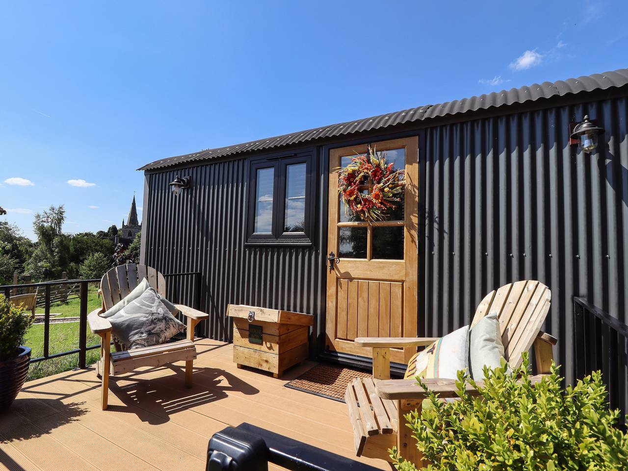 Limetree Luxury Glamping Southdown in Sherwood Forest, Nottinghamshire