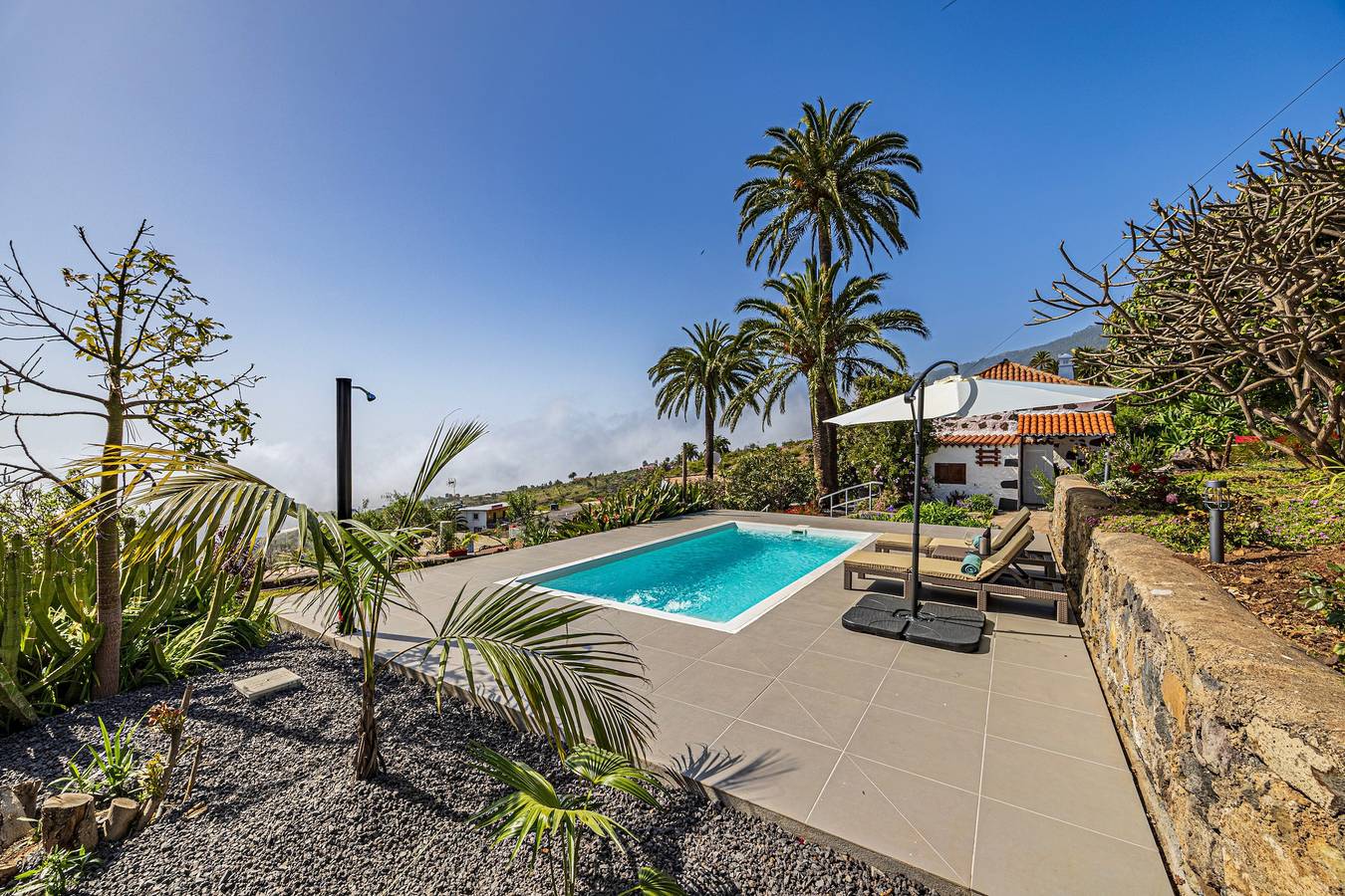 Casa Piedra y Tea: Piscina privata riscaldata e vista mare in Tijarafe, La Palma Settentrionale