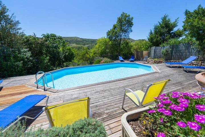 Villa pour 8 personnes, avec piscine et vue