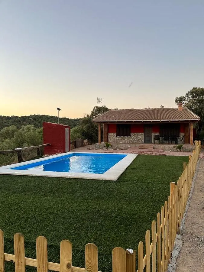 Ferienhaus für 8 Personen, mit Pool und Ausblick sowie Garten - 1