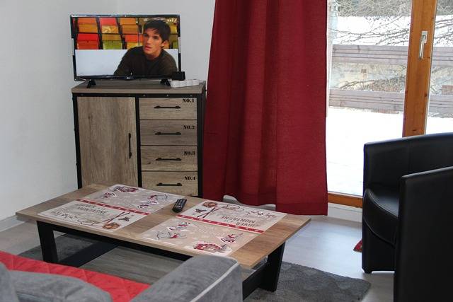 Apartamento vacacional entero, Very nice, quiet flat with a view of the mountains. in Valfréjus, Modane