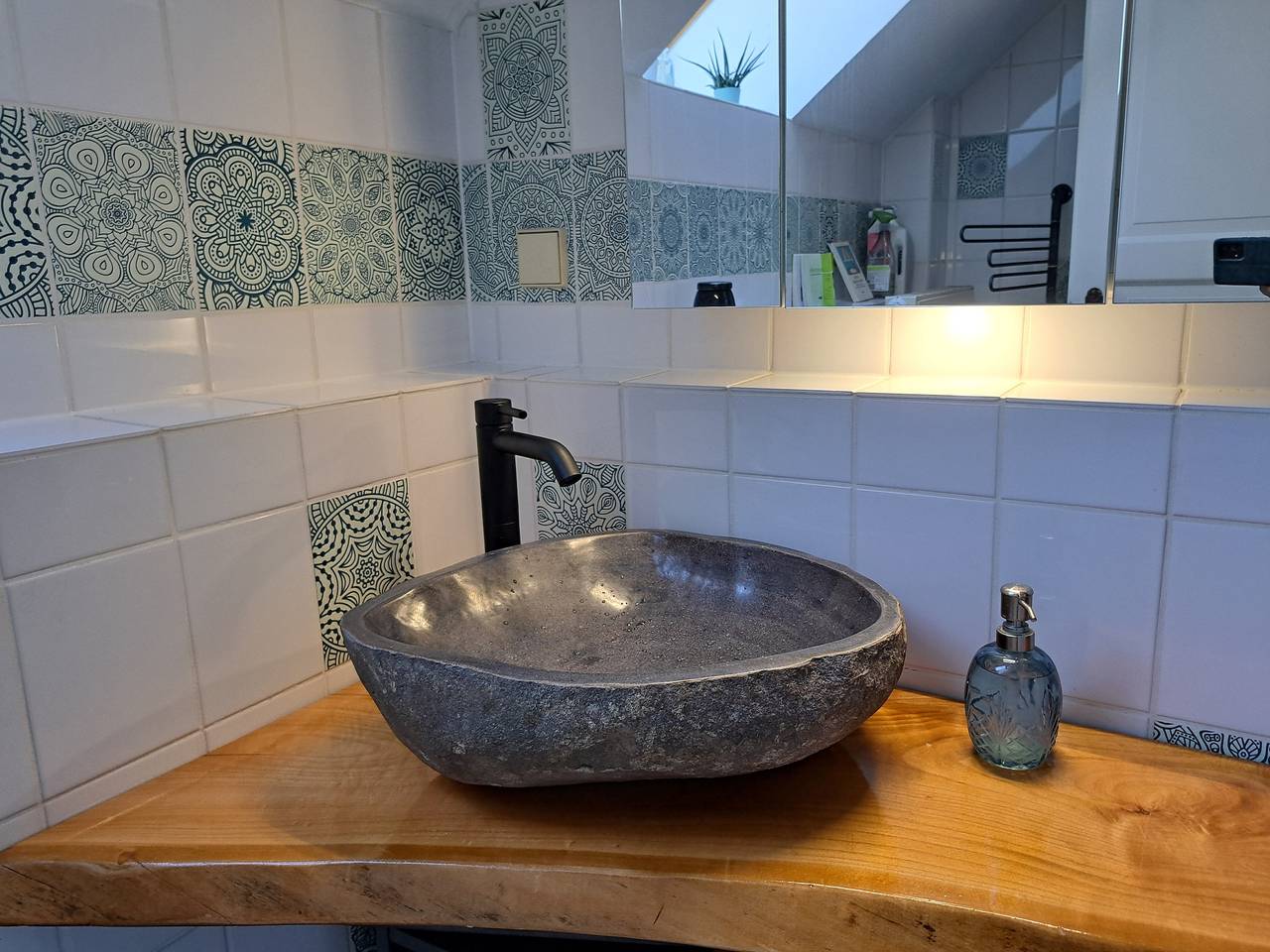 Ganze Ferienwohnung, Ferien in Sehringen - Ferienwohnung mit 55qm, 1 Schlafzimmer inkl. Schlafsofa, 1 Wohn-/Schlafzimmer, max. für 4 Personen in Lipburg, Badenweiler