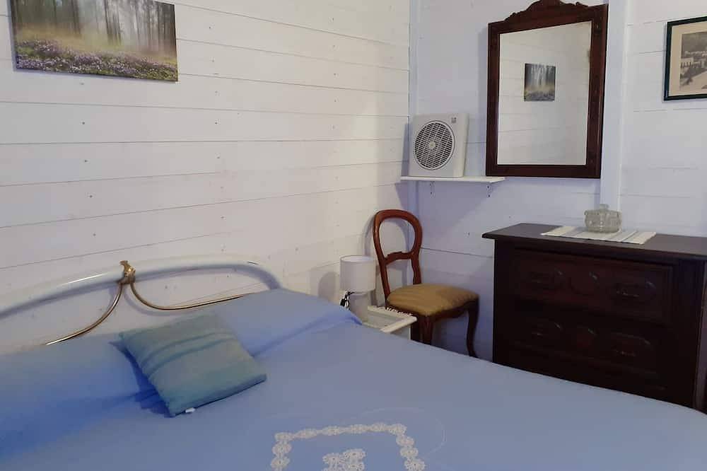 Naturalistic area, near the beach and in the Taormina interland in Porticato, Giardini-Naxos