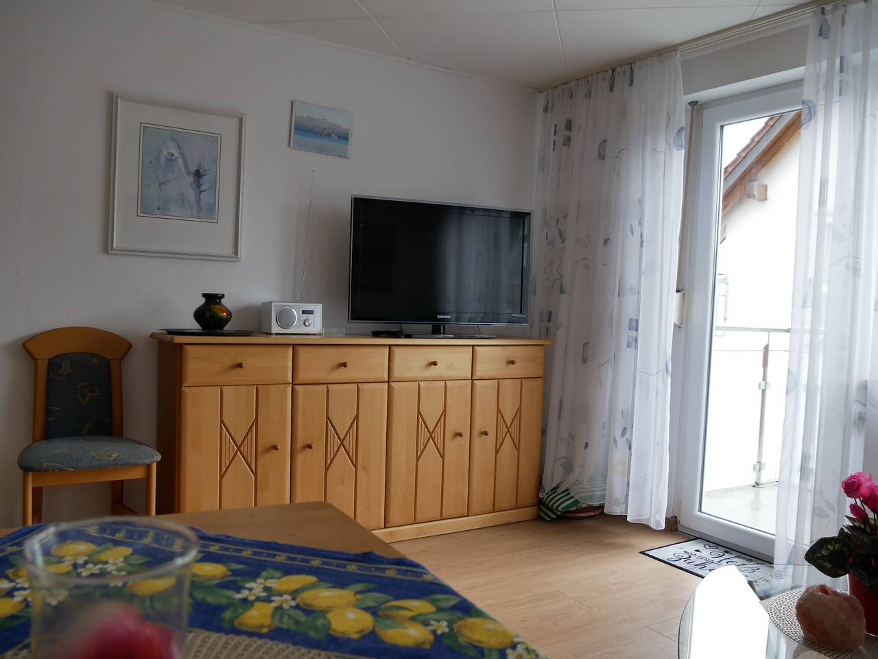 Ganze Wohnung, Ferienwohnung 'Happiness' mit Balkon und Wi-Fi in Immenstaad, Immenstaad am Bodensee