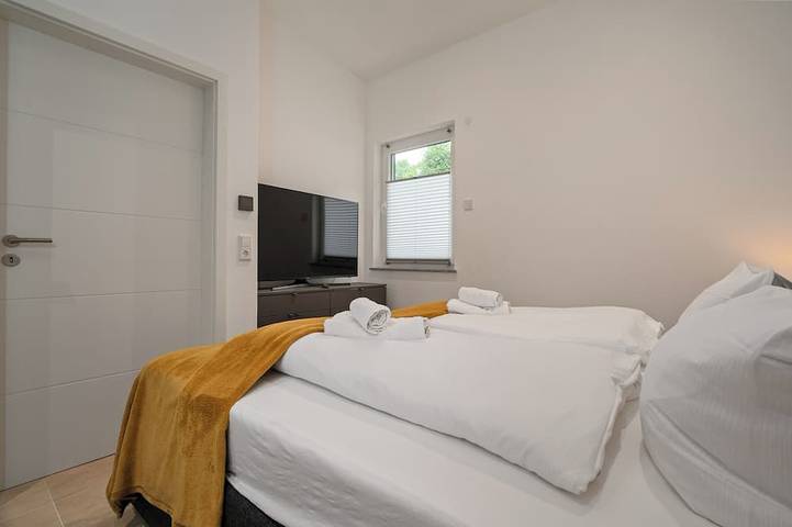 Ferienhaus für 6 Personen, mit Garten und Terrasse in Schwarz - 3