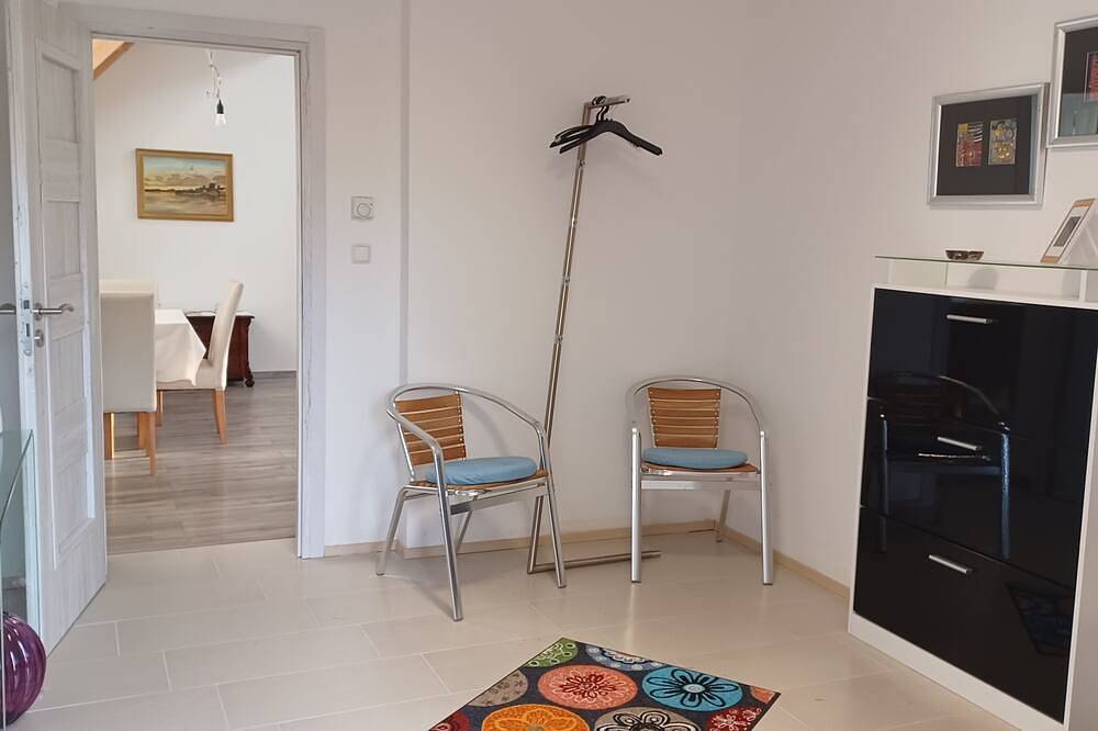 Ruhiges saniertes Ferienhaus 130 qm Mecklenburger Seenlandschaft bis 4 Personen in Woldegk, Mecklenburg-Strelitz