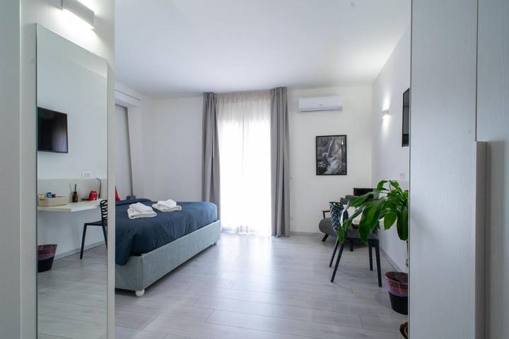 Maison d’hôte pour 3 personnes, avec balcon à Gela - 2