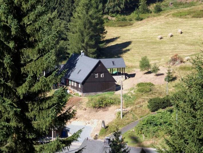 Ferienwohnung für 5 Personen, mit Terrasse und Garten sowie Ausblick in Klingenthal - 2