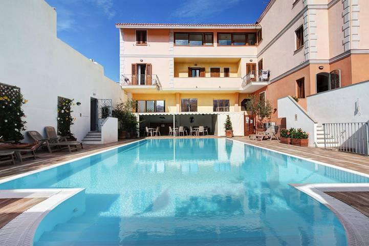 Apartamento de vacaciones para 5 personas, con balcón y piscina - 1