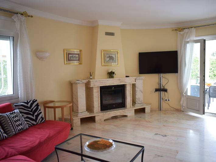Chalet de Lujo en Oliva Nova Golf con Jardín y Comodidad Moderna in Oliva, Costa Blanca