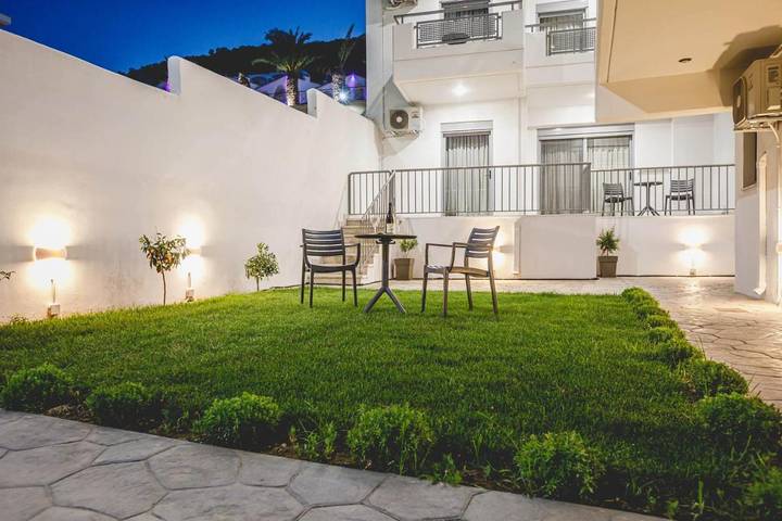 Location de vacances pour 2 personnes, avec piscine et jardin dans Tolo (Grèce) - 3