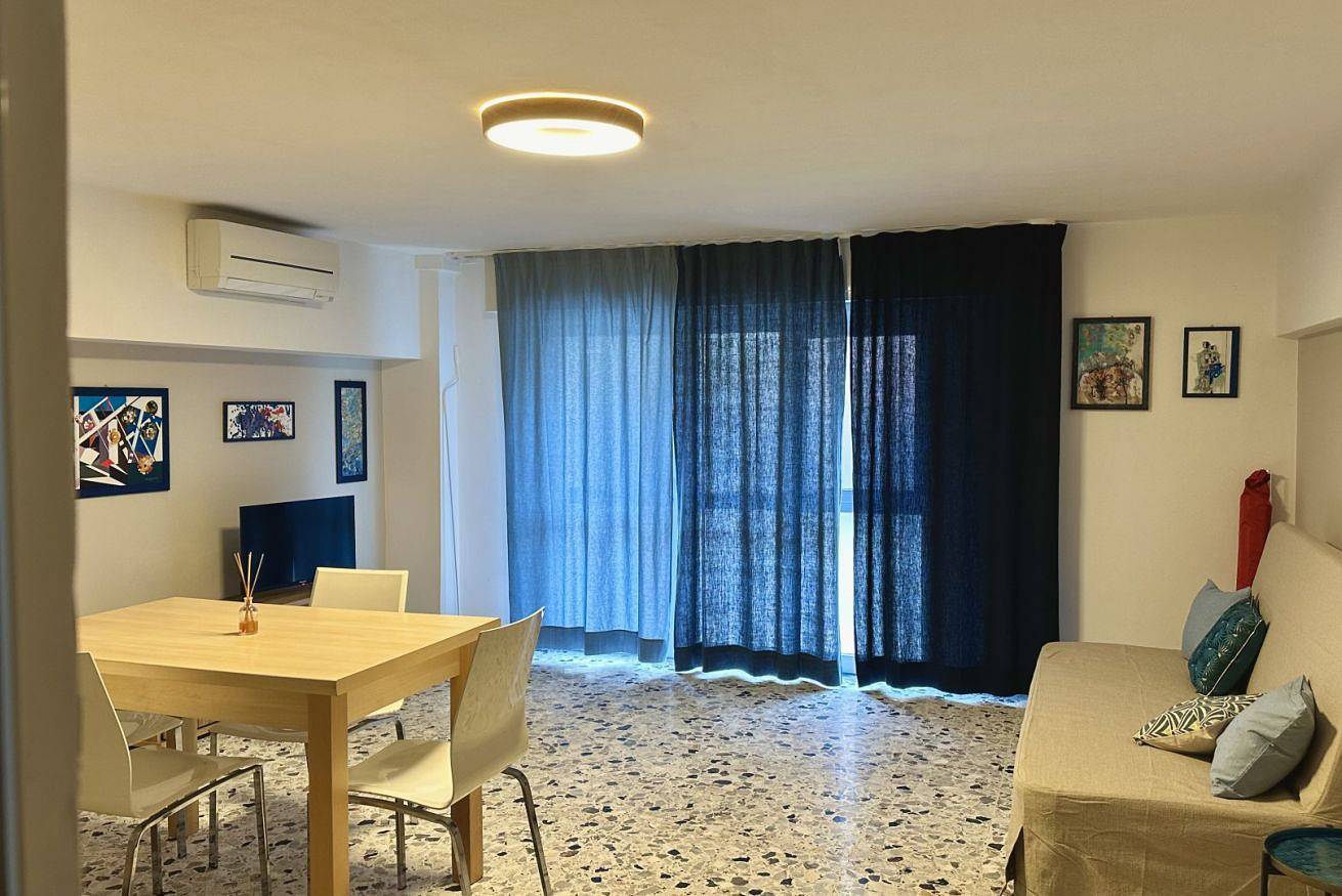 Apartamento entero, S122 Sirolo, one bedroom apartment 50 meters from the square in Sirolo, Riviera del Conero