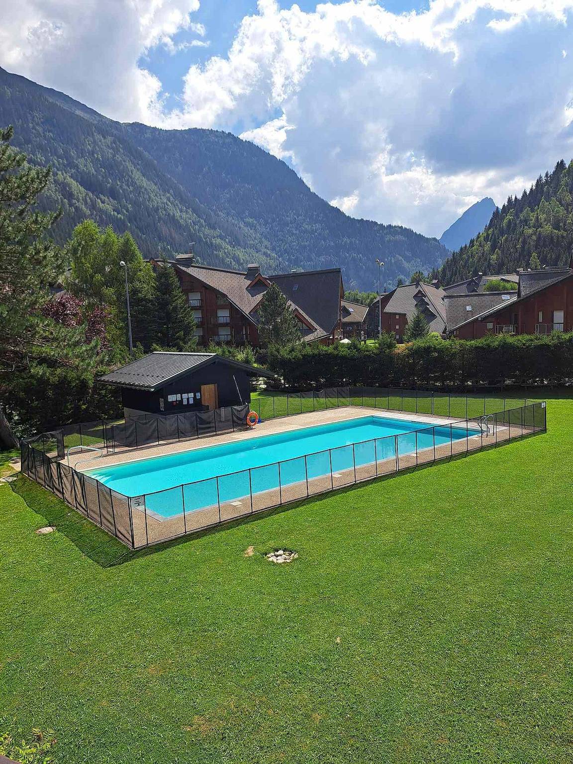 Entire apartment, Résidence le Bel Aval - 3 room apartment 6 people (Ct835) in Les Contamines-Montjoie, Pays du Mont-Blanc