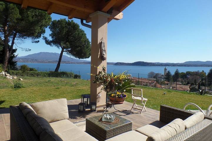 Villa per 4 persone, con giardino in Lesa