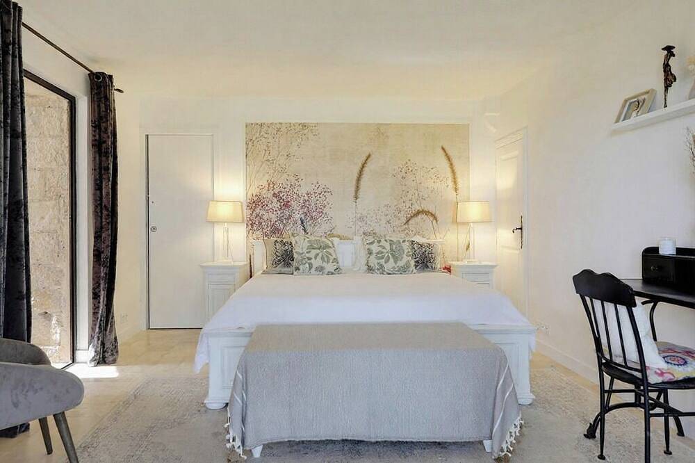 L'Olivette de Callian - Provence Home with Panoramic View in Tourrettes, Region de Draguignan