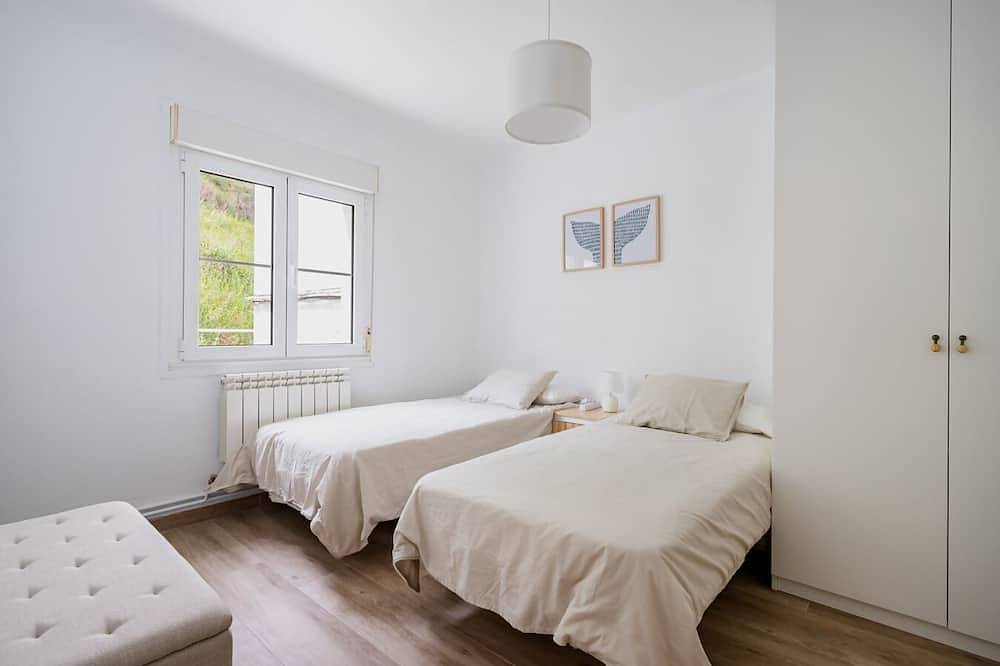 Entire apartment, Appto. El Cantábrico en Ribadesella in Ribadesella, Costa Verde (Spain)