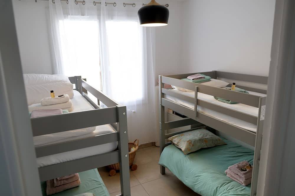 Charmante Villa Lamoureuse avec piscine privée et jolies vues in Manosque, Parc naturel régional du Luberon