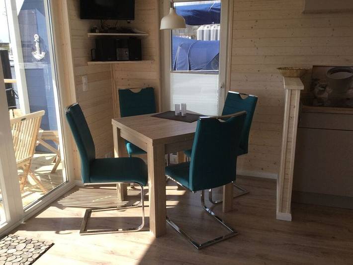 Hausboot für 5 Personen, mit Terrasse in der Mecklenburger Bucht - 4