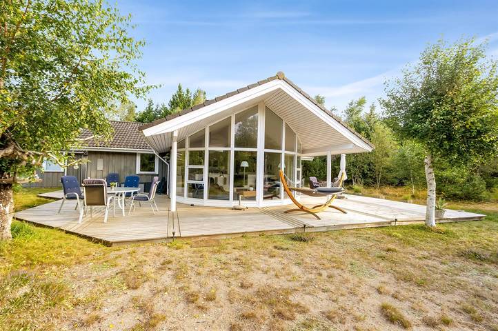 Ferienhaus für 8 Personen, mit Terrasse und Whirlpool sowie Sauna in Fur