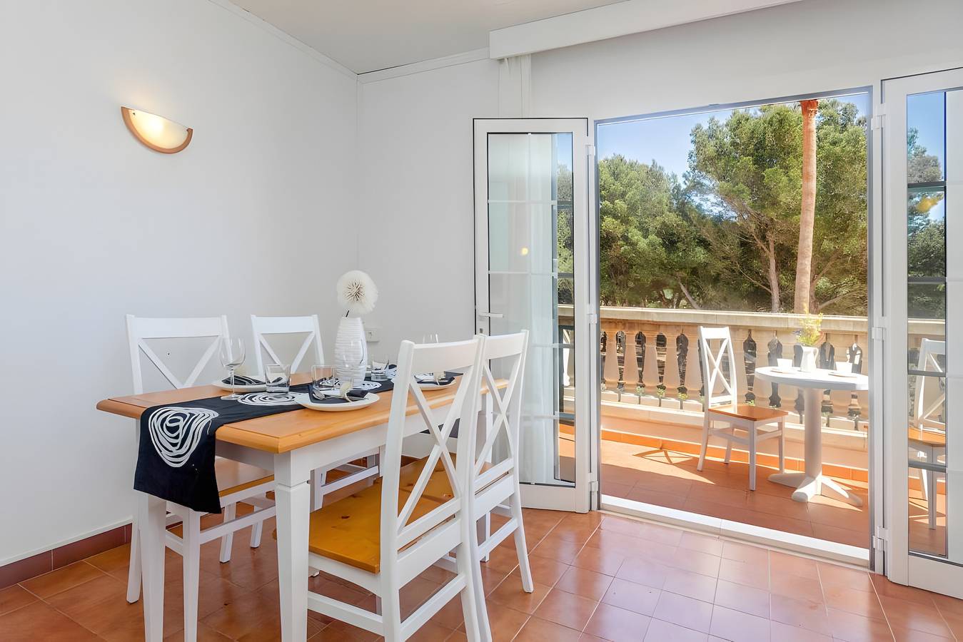 Ganze Wohnung, Apartment 'Bon Repos A9' mit Gemeinschaftspool, Wlan und Klimaanlage in Cala en Bosc, Ciutadella