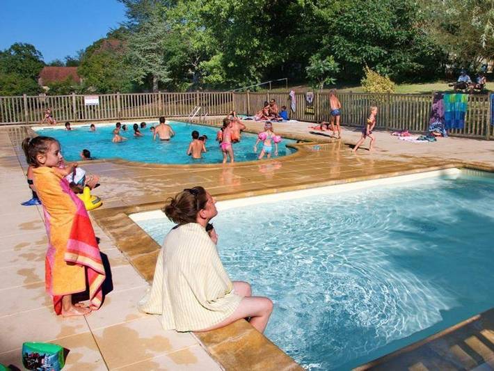 Mobil home pour 6 personnes, avec bassin pour enfant