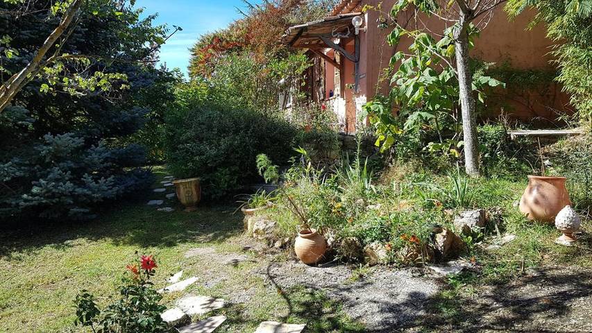 Location de vacances pour 2 personnes, avec piscine et jardin, animaux acceptés à Ampus - 2