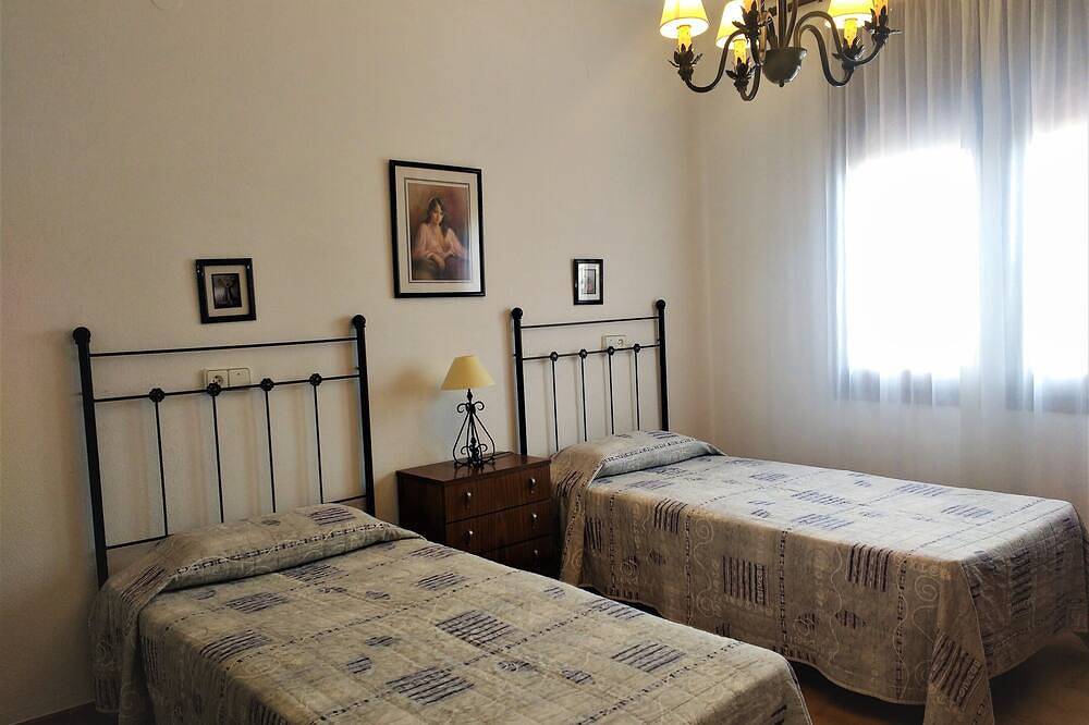 Chalet independiente para 6 personas situado en Miami Playa in Miami Platja, Montroig